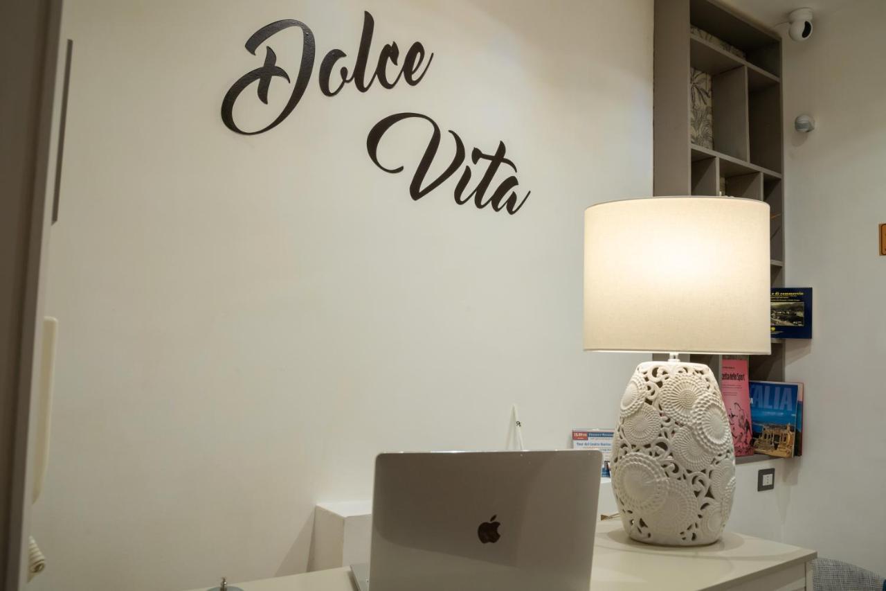 Dolce Vita Messina Bagian luar foto